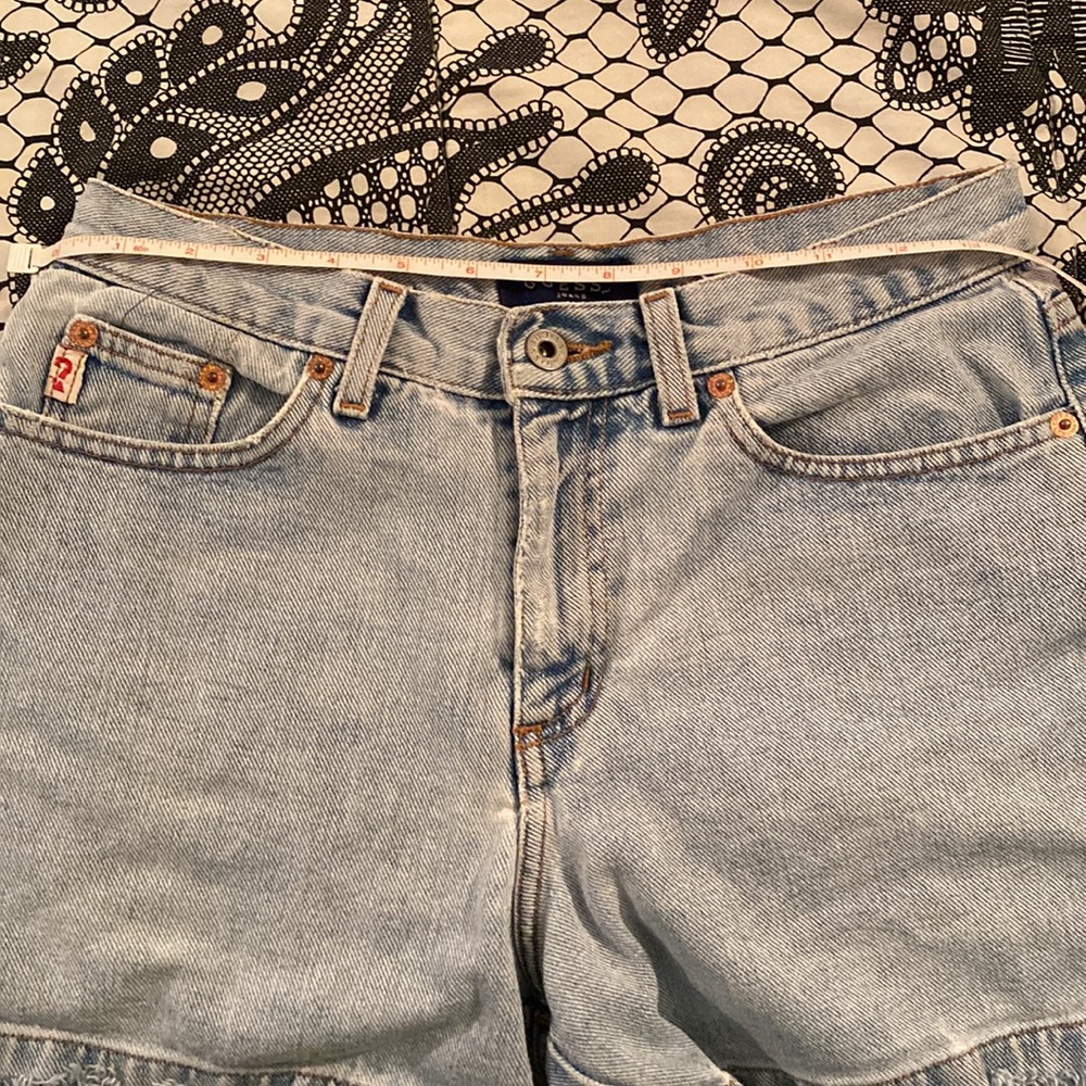VINTAGE GUESS SHORTS - Picture 10 of 10